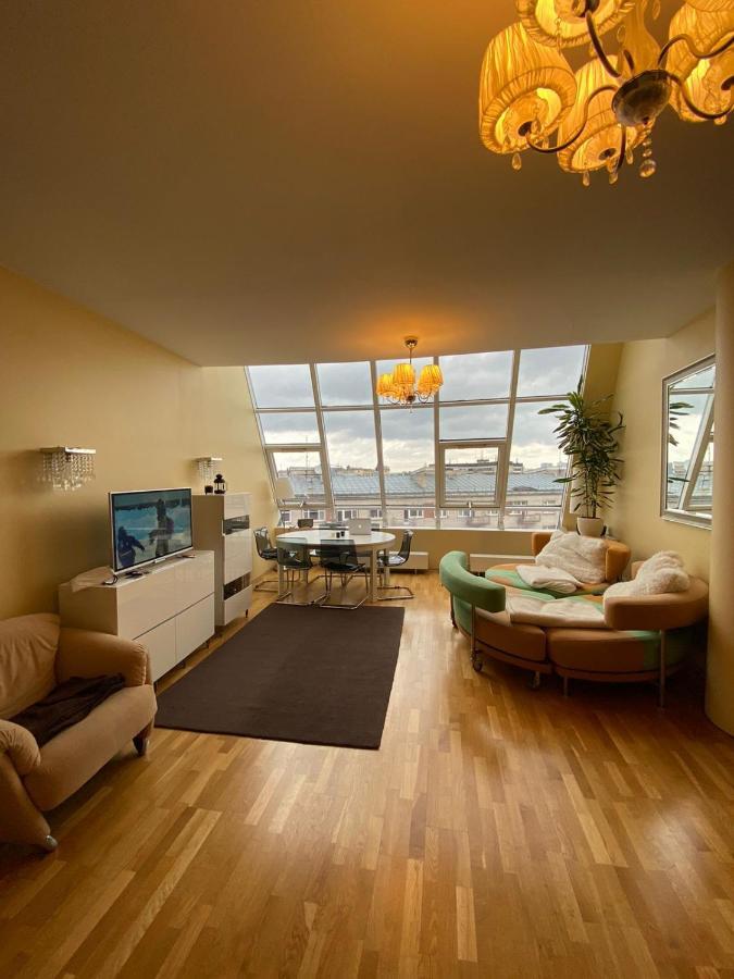 Riga Centre , Skyloft Apartment 178M2 Luaran gambar